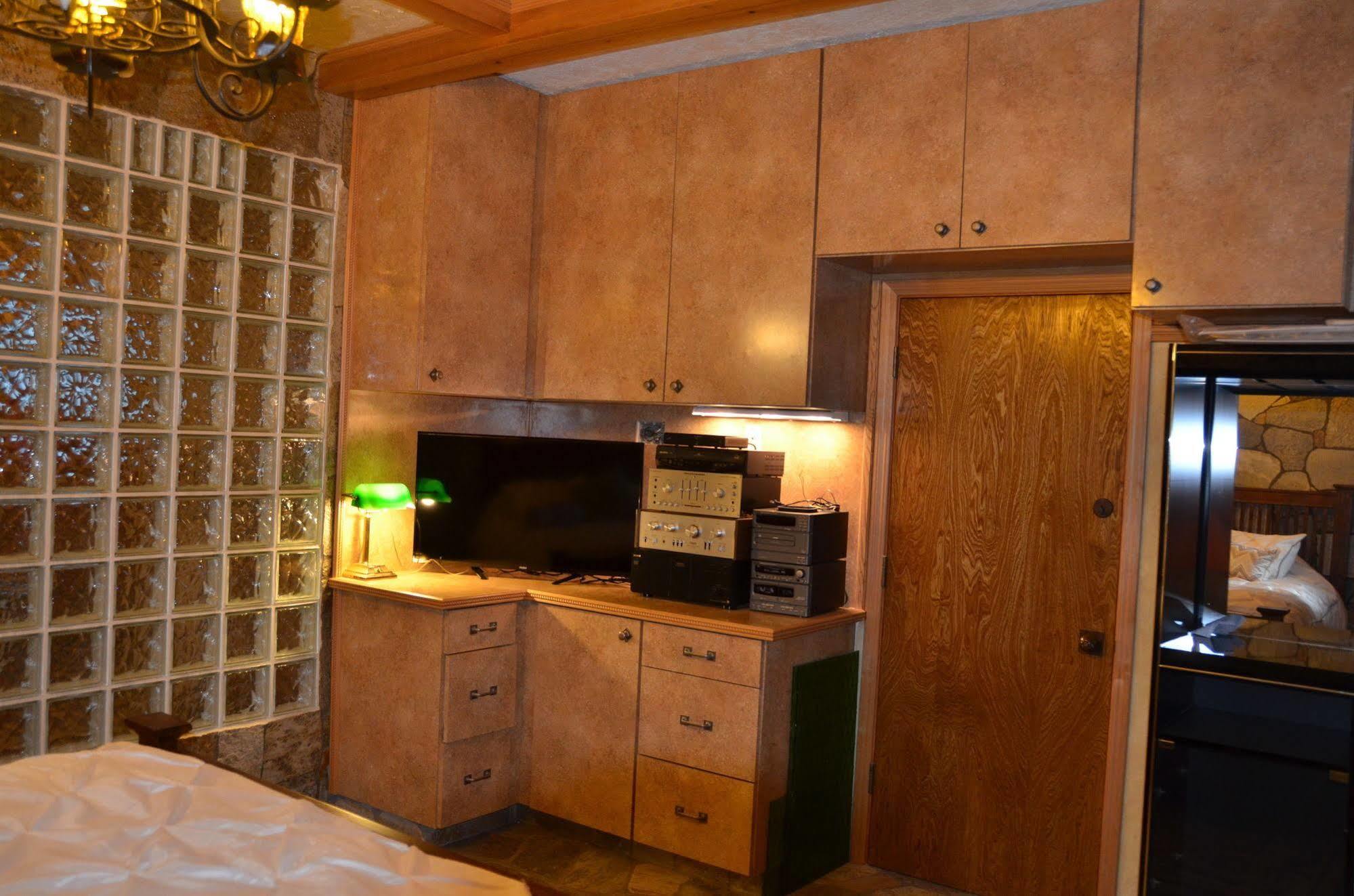 Where Eagles Fly Bed & Breakfast Elk Point エクステリア 写真