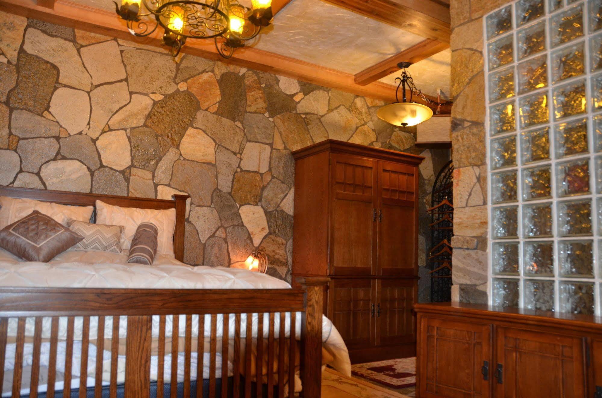 Where Eagles Fly Bed & Breakfast Elk Point エクステリア 写真